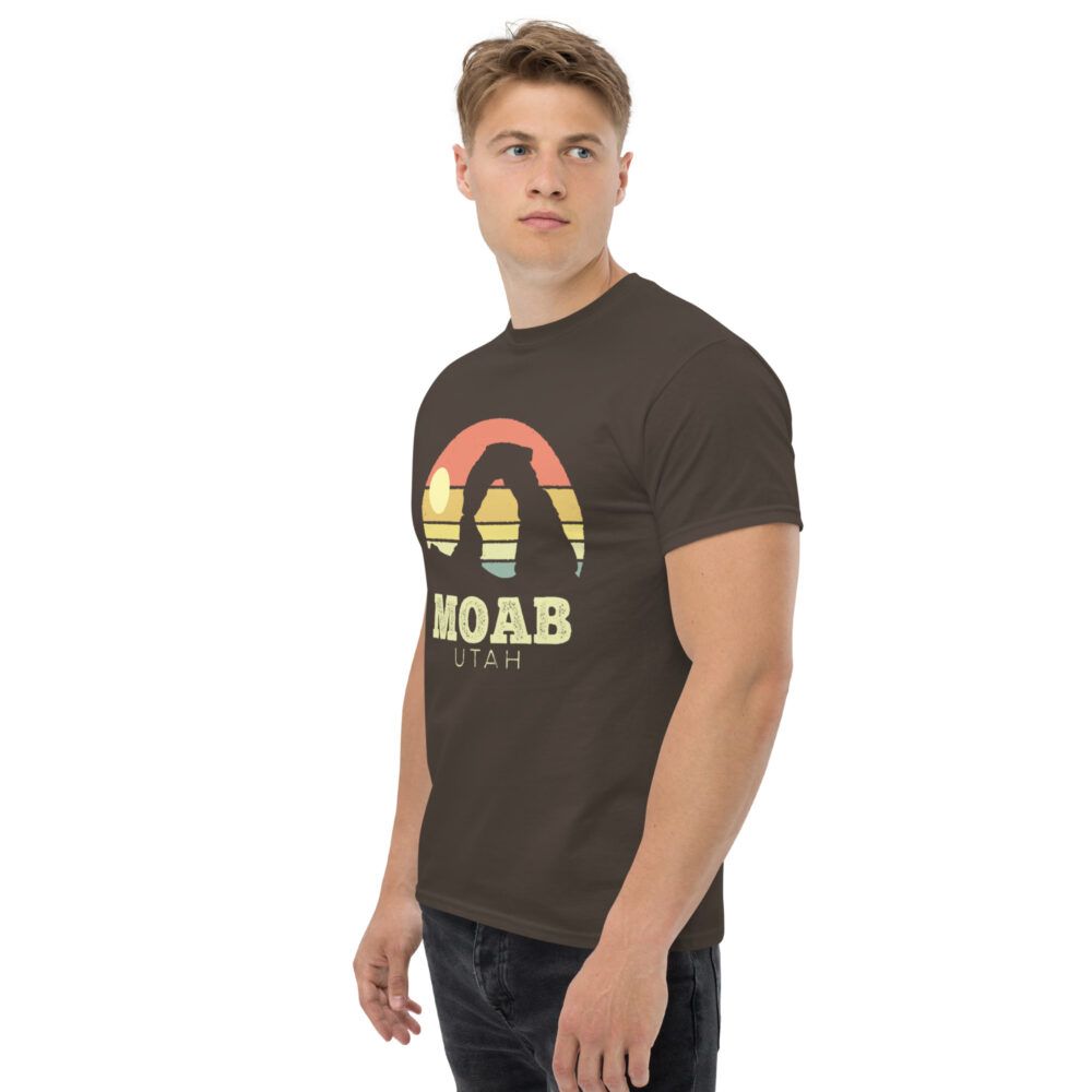 Moab Utah Arches T-shirt - Image 10