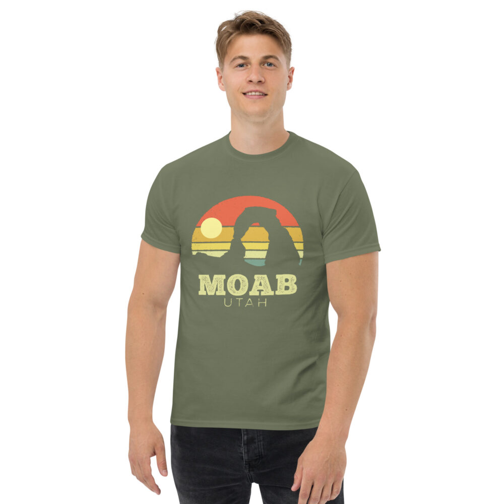 Moab Utah Arches T-shirt - Image 15