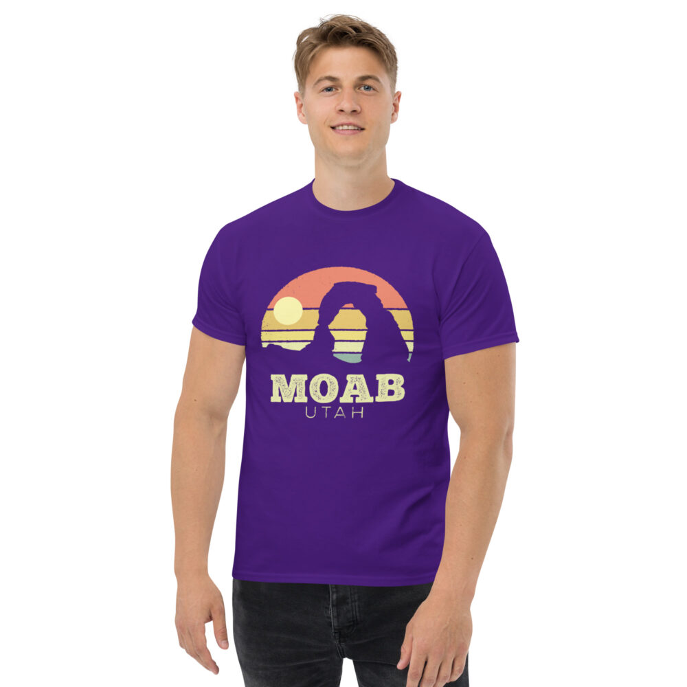 Moab Utah Arches T-shirt - Image 7